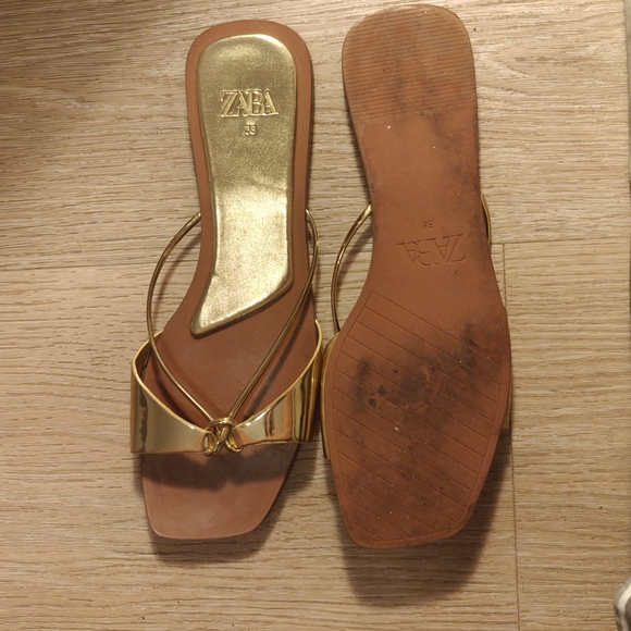 Zara Gold and Brown Sandals with Metallic Finish - Picture 6 of 7